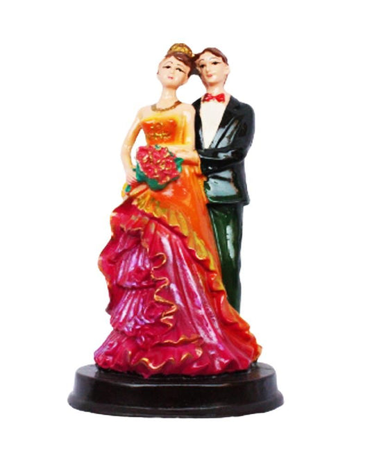 Handcrafted Loving Married Couple Statue Showpiece